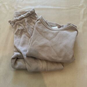 H&M neutral shirt and pant set
